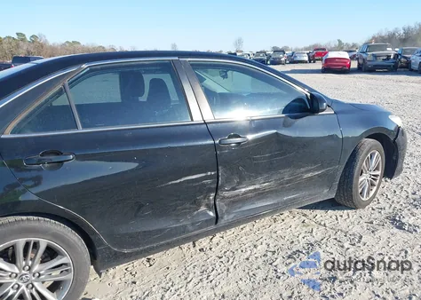 2015 Toyota Camry Se z USA, uszkodzony, nr VIN 4T1BF1FK0FU015391